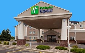 Holiday Inn Express Jamestown Nd